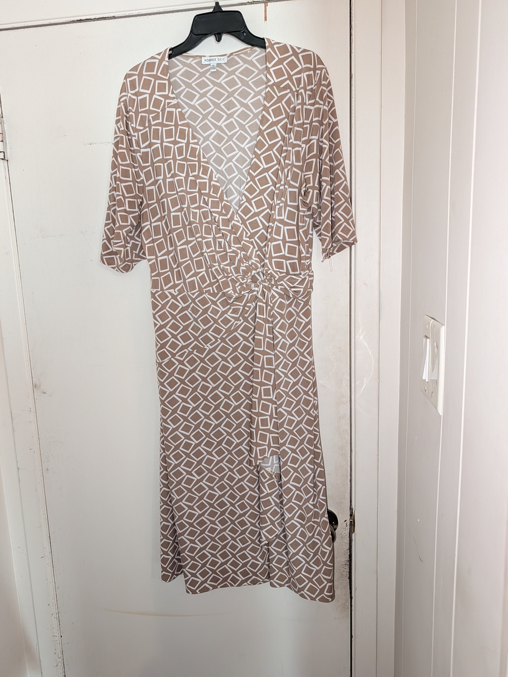 Robbie Bee Beige and White Geometric Wrap Dress